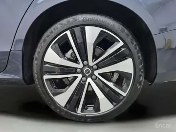 2023 Volvo S60 с пробегом 16 069 км