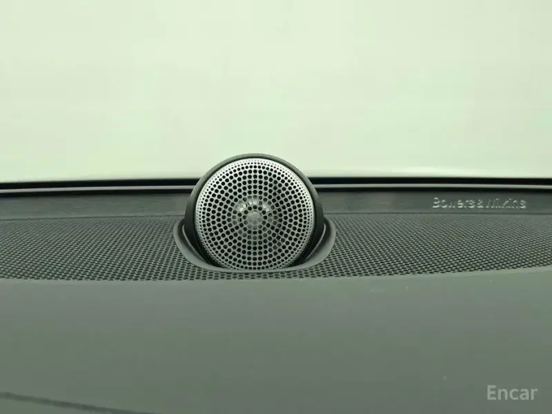 2023 Volvo S60 с пробегом 16 069 км