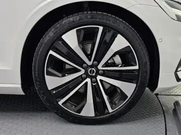2024 Volvo S60 с пробегом 12 356 км