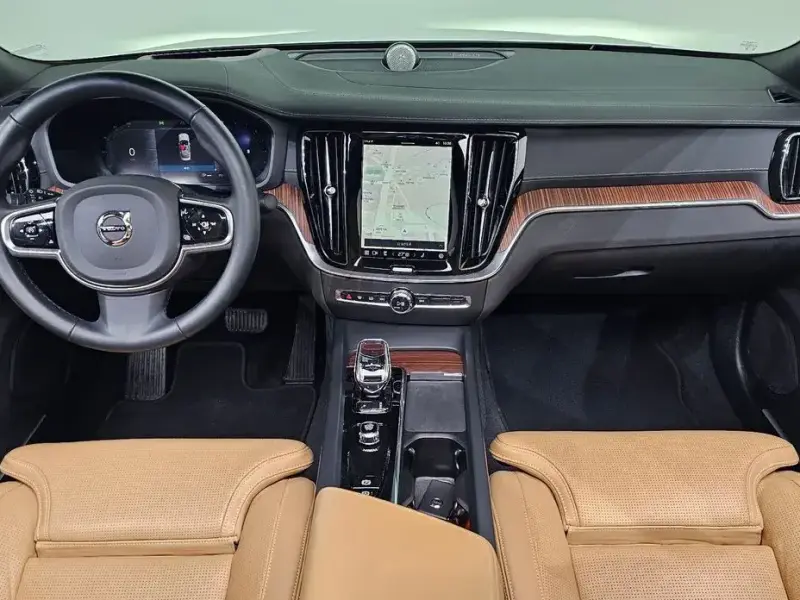 2024 Volvo S60 с пробегом 12 356 км