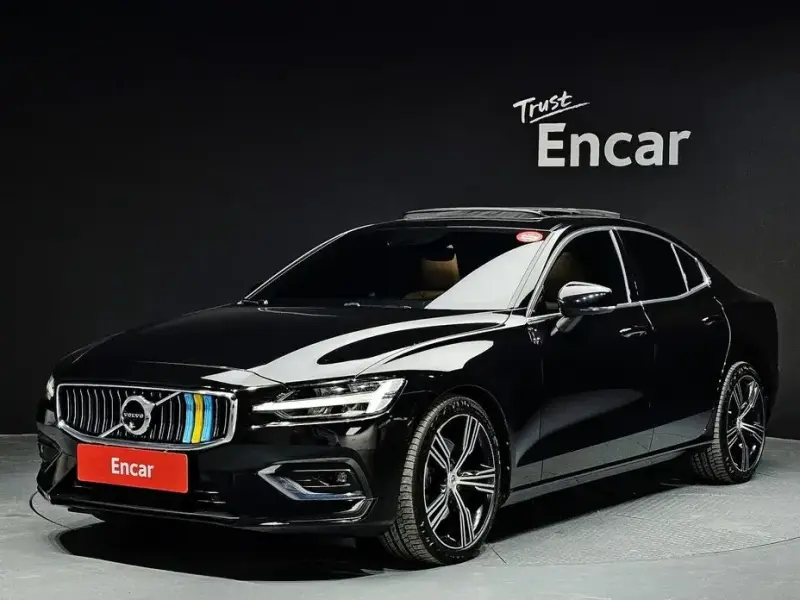 2022 Volvo S60 с пробегом 52 358 км