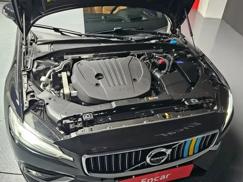 2022 Volvo S60 с пробегом 52 358 км