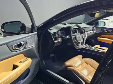 2022 Volvo S60 с пробегом 52 358 км