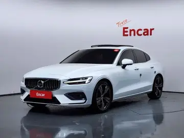 2021 Volvo S60 с пробегом 62 998 км