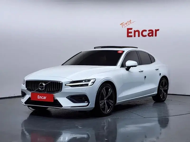 2021 Volvo S60 с пробегом 62 998 км