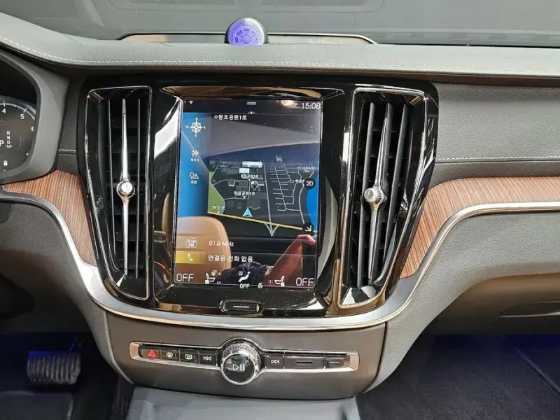 2022 Volvo S60 с пробегом 52 358 км
