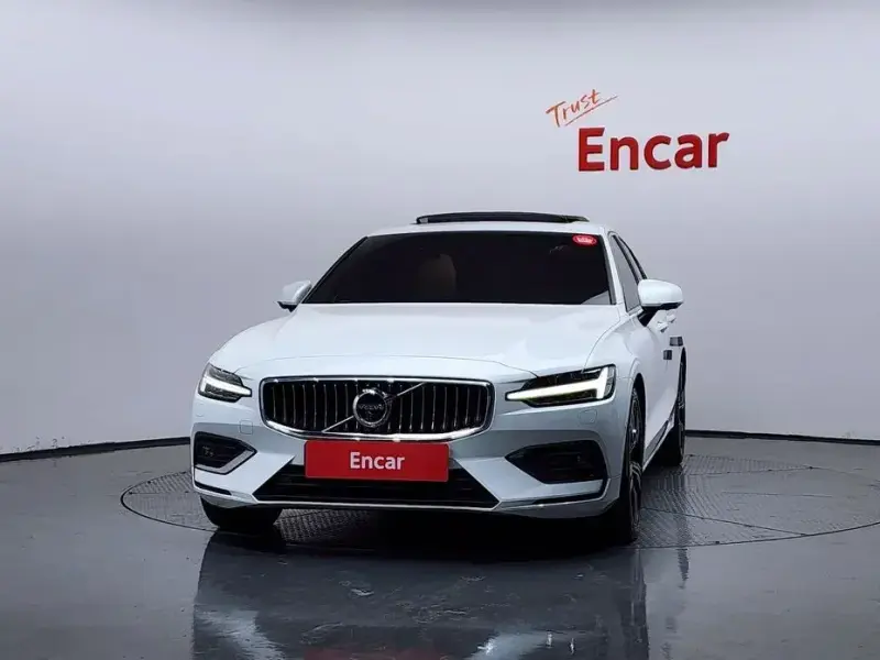 2021 Volvo S60 с пробегом 62 998 км