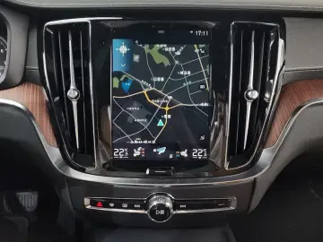 2021 Volvo S60 с пробегом 62 998 км