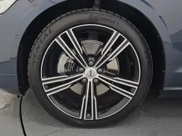 2021 Volvo S60 с пробегом 44 254 км