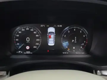 2021 Volvo S60 с пробегом 44 254 км