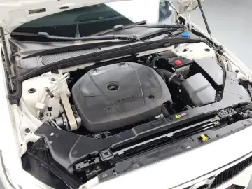 2020 Volvo S60 с пробегом 78 799 км
