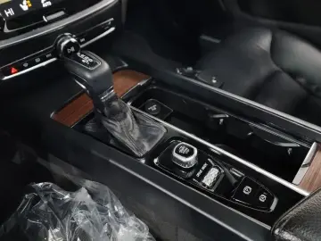 2020 Volvo S60 с пробегом 78 799 км