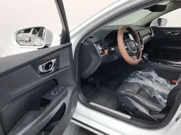 2020 Volvo S60 с пробегом 78 799 км