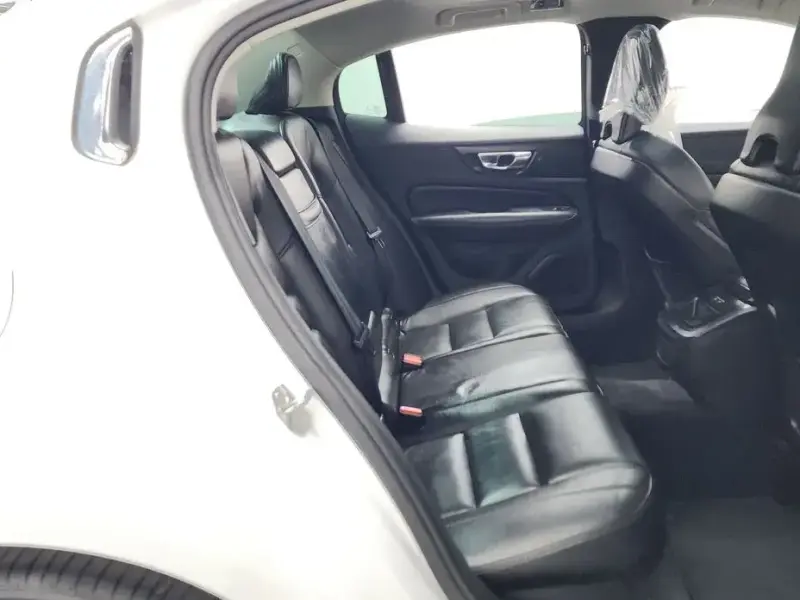 2020 Volvo S60 с пробегом 78 799 км