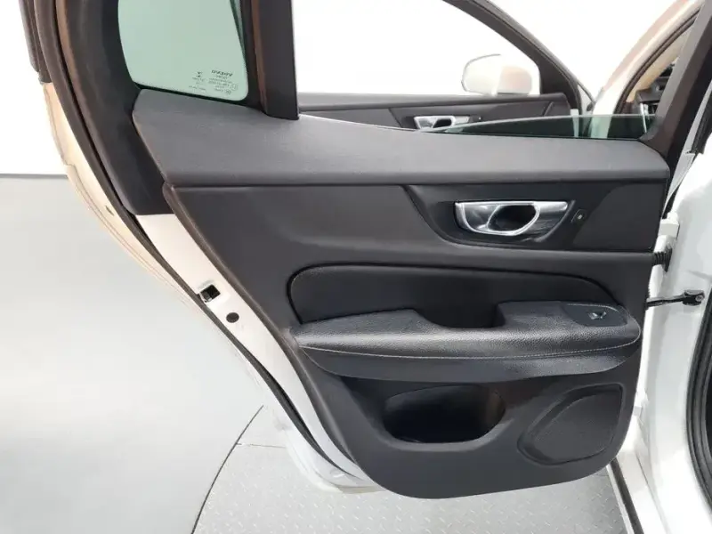 2020 Volvo S60 с пробегом 78 799 км