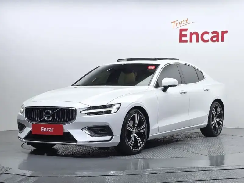 2021 Volvo S60 с пробегом 79 096 км