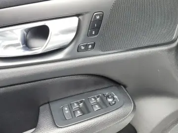 2020 Volvo S60 с пробегом 78 799 км
