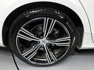 2021 Volvo S60 с пробегом 79 096 км