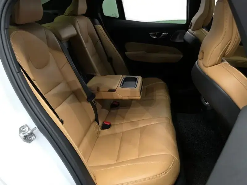 2021 Volvo S60 с пробегом 79 096 км