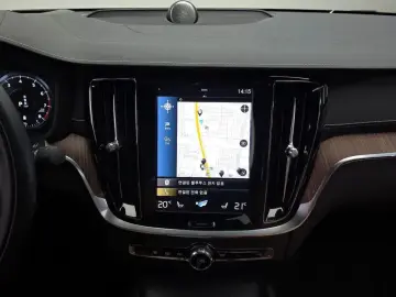 2021 Volvo S60 с пробегом 79 096 км