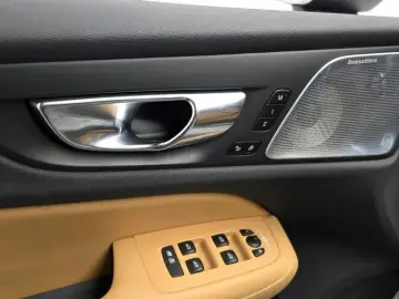 2021 Volvo S60 с пробегом 79 096 км