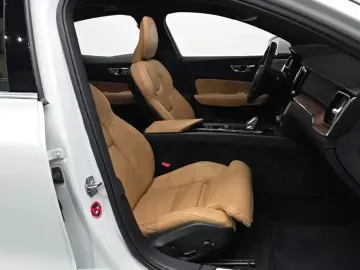 2021 Volvo S60 с пробегом 73 522 км