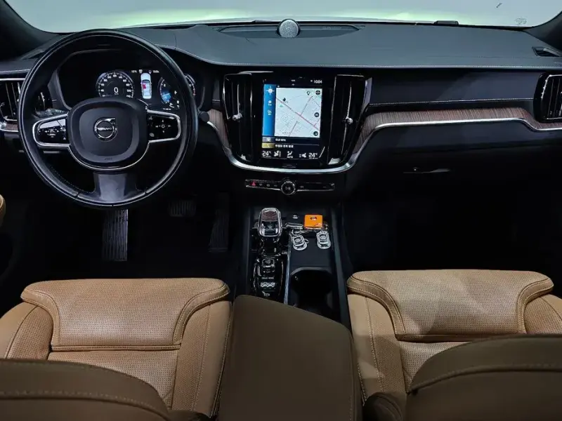 2021 Volvo S60 с пробегом 67 164 км