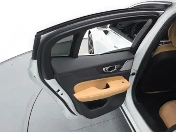 2021 Volvo S60 с пробегом 73 522 км