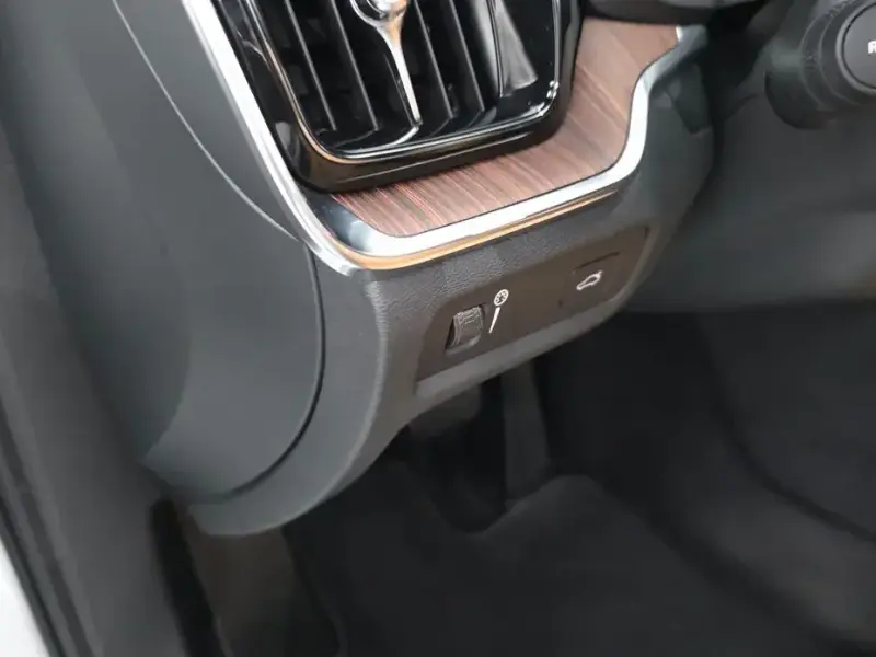2021 Volvo S60 с пробегом 73 522 км