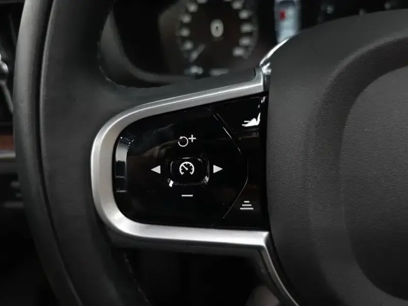 2021 Volvo S60 с пробегом 73 522 км