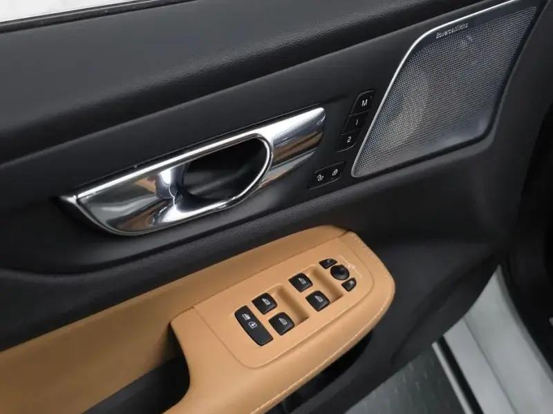 2021 Volvo S60 с пробегом 73 522 км