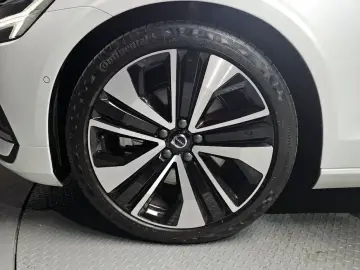 2024 Volvo S60 с пробегом 10 740 км