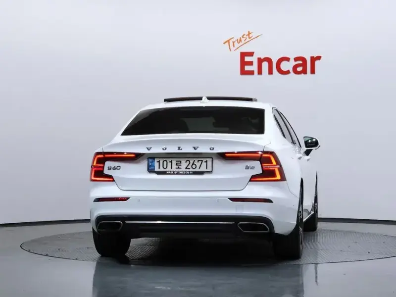 2021 Volvo S60 с пробегом 109 500 км