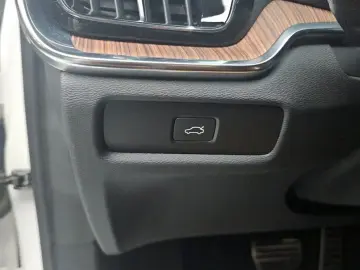 2024 Volvo S60 с пробегом 10 740 км