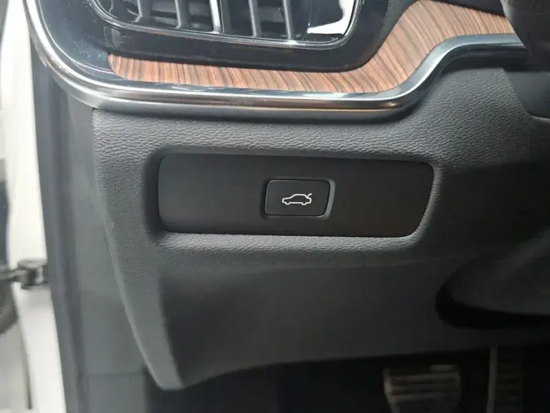 2024 Volvo S60 с пробегом 10 740 км