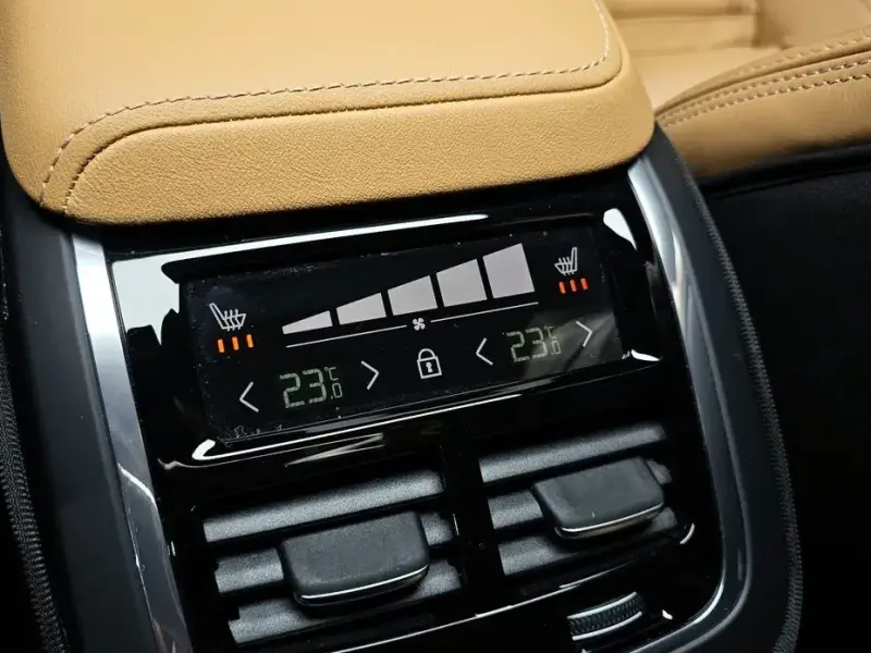 2024 Volvo S60 с пробегом 10 740 км