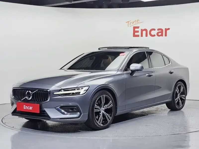 2021 Volvo S60 с пробегом 56 286 км