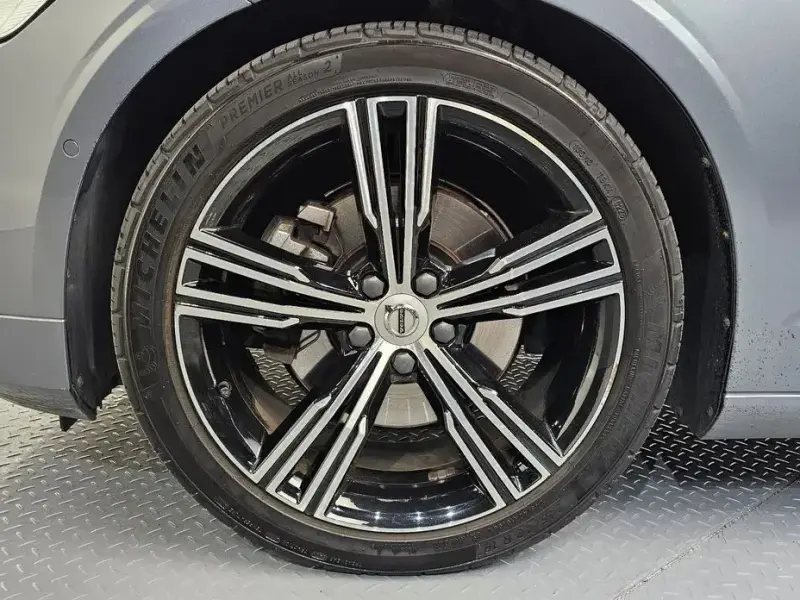 2021 Volvo S60 с пробегом 56 286 км