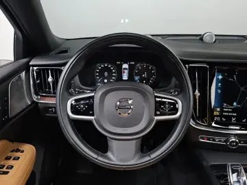 2021 Volvo S60 с пробегом 56 286 км