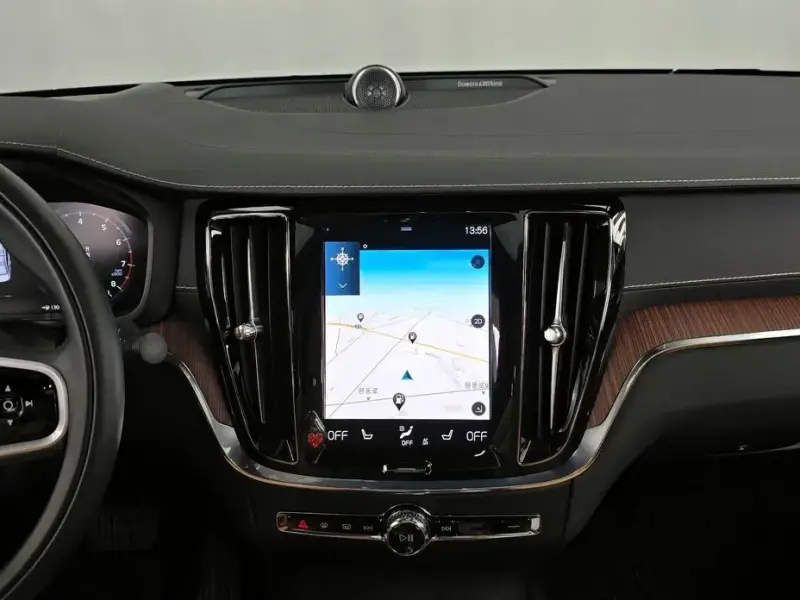 2021 Volvo S60 с пробегом 13 498 км