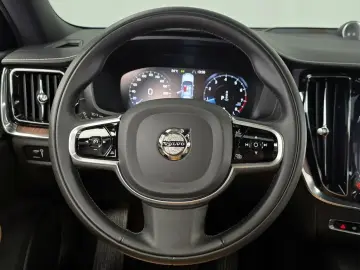 2021 Volvo S60 с пробегом 13 498 км
