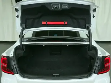 2021 Volvo S60 с пробегом 13 498 км