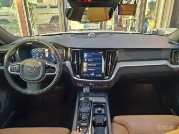 2020 Volvo S60 с пробегом 92 970 км