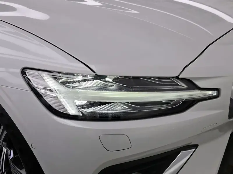 2021 Volvo S60 с пробегом 13 498 км
