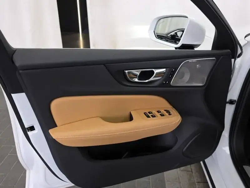 2021 Volvo S60 с пробегом 13 498 км