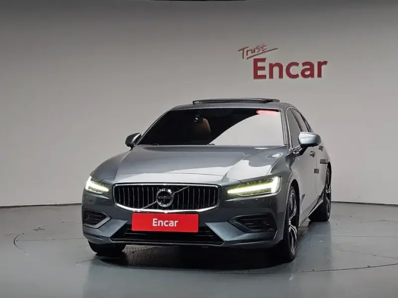2020 Volvo S60 с пробегом 63 972 км