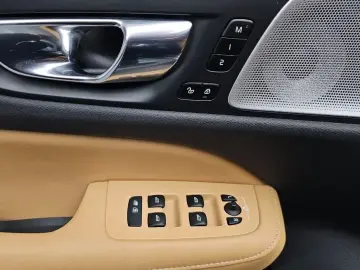 2020 Volvo S60 с пробегом 63 972 км