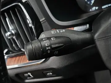 2020 Volvo S60 с пробегом 63 972 км