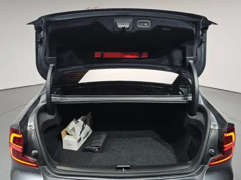 2020 Volvo S60 с пробегом 63 972 км
