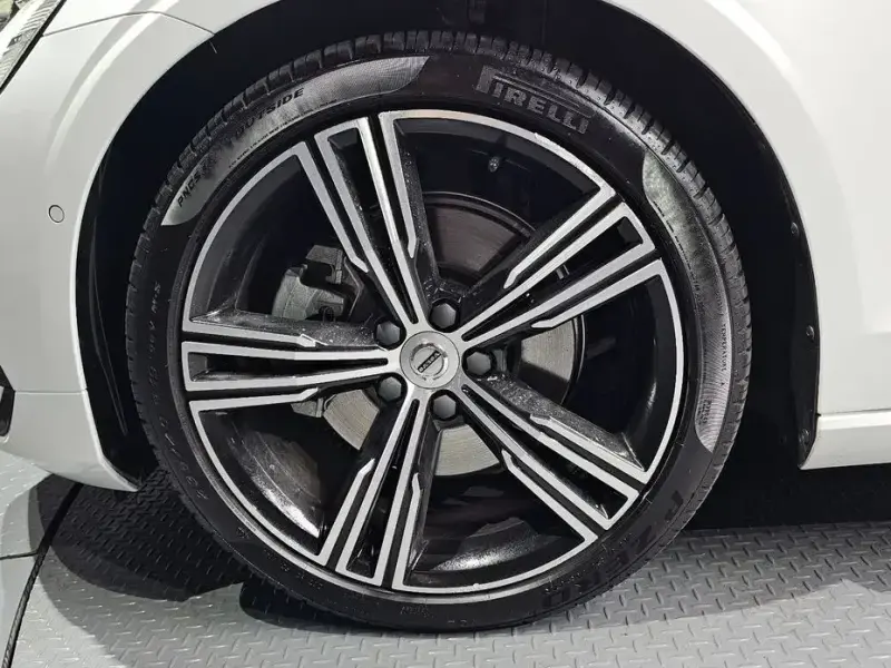 2020 Volvo S60 с пробегом 43 637 км